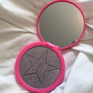 Jeffree Star Cosmetics skin frost lavender snow